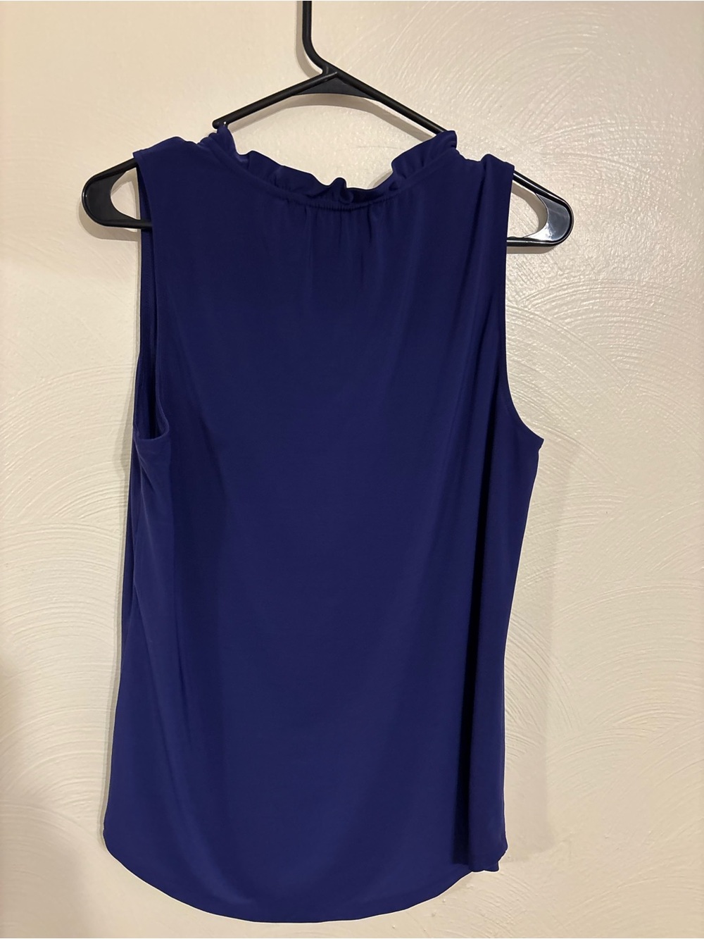 WHBM Medium Purple Ruffle Neck Sleeveless Stretch Blouse - Picture 8 of 8
